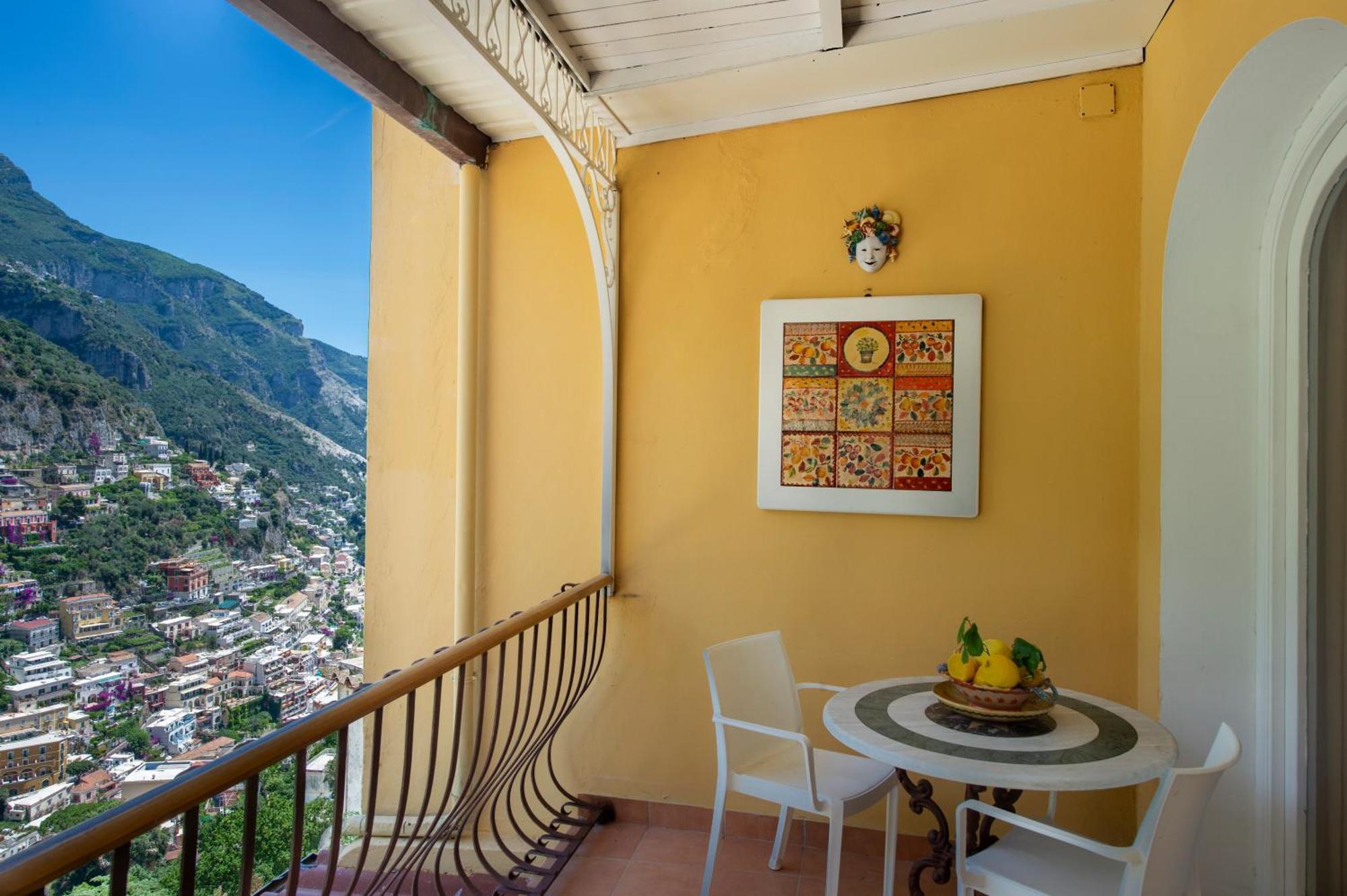 Apartament Casa Le Terrazze Positano Zewnętrze zdjęcie